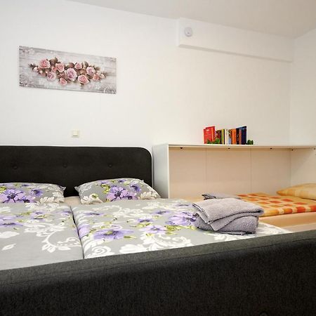 Hueblers-Schlafquartier Hotel Furstenwalde Exterior photo